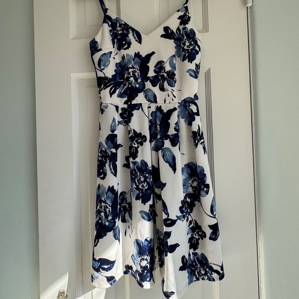 Monteau LA Floral Fit Flare Mini Blue White Dress Size S